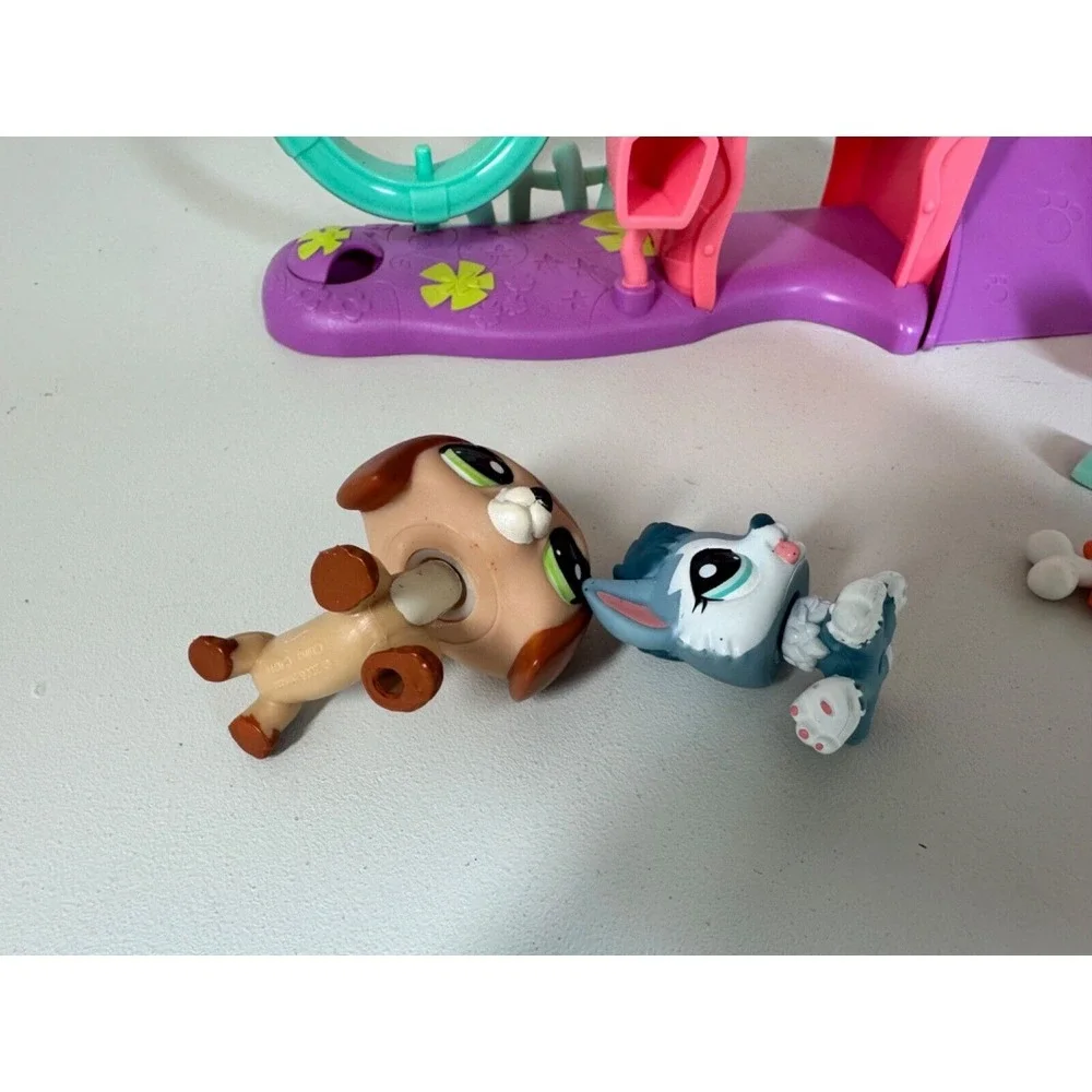 Littlest Pet Shop LPS Playful Puppy House Dachshund 2035 Husky 2036 Complete Set
